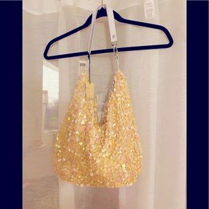 ~SALE~ GLITTERY SEQUINS PURSE PEARL COLOR UNIQUE